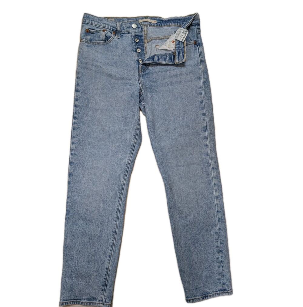 Levi's Premium Wedgie Fit Jeans Women's 29 Light Wash Button Fly Tapered